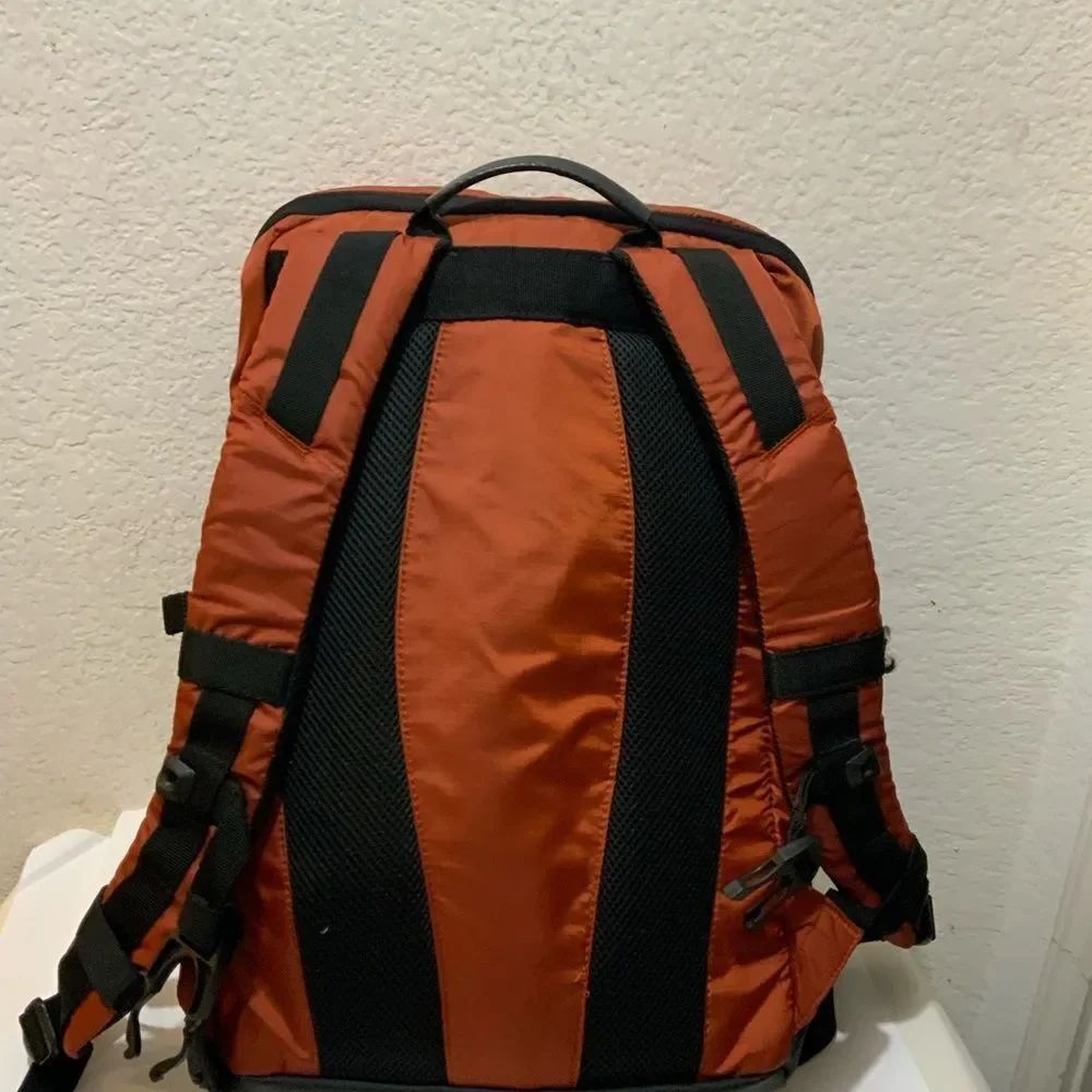 Oakley Outdoor Backpack Brick - Picture 5 of 15